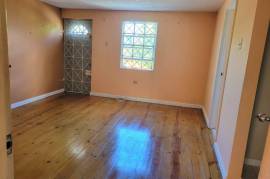 3 Bedrooms 3 Bathrooms, Townhouse for Sale in Kingston 10