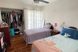 3 Bedrooms 2 Bathrooms, Townhouse for Sale in Kingston 6