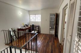 3 Bedrooms 2 Bathrooms, Townhouse for Sale in Kingston 6