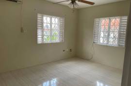 3 Bedrooms 3 Bathrooms, Townhouse for Sale in Kingston 8