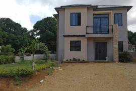 3 Bedrooms 4 Bathrooms, Townhouse for Sale in Ocho Rios