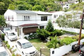 4 Bedrooms 3 Bathrooms, Townhouse for Sale in Kingston 19