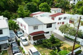 4 Bedrooms 3 Bathrooms, Townhouse for Sale in Kingston 19