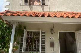 3 Bedrooms 2 Bathrooms, Townhouse for Sale in Kingston 8