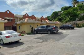 3 Bedrooms 4 Bathrooms, Townhouse for Sale in Kingston 19