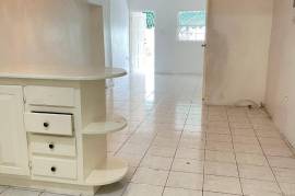 3 Bedrooms 4 Bathrooms, Townhouse for Sale in Kingston 20