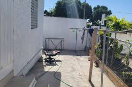 3 Bedrooms 3 Bathrooms, Townhouse for Sale in Kingston 19