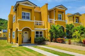 2 Bedrooms 3 Bathrooms, Townhouse for Sale in Runaway Bay