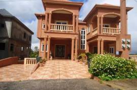5 Bedrooms 4 Bathrooms, Townhouse for Sale in Spur Tree