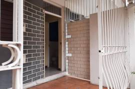 3 Bedrooms 3 Bathrooms, Townhouse for Sale in Kingston 8