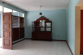 3 Bedrooms 3 Bathrooms, Townhouse for Sale in Kingston 8