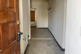 2 Bedrooms 3 Bathrooms, Townhouse for Sale in Kingston 8