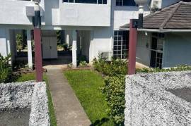 2 Bedrooms 3 Bathrooms, Townhouse for Sale in Kingston 8