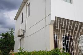 2 Bedrooms 1 Bathrooms, Townhouse for Sale in Kingston 6