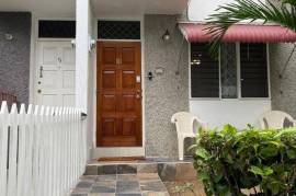 2 Bedrooms 2 Bathrooms, Townhouse for Sale in Kingston 8