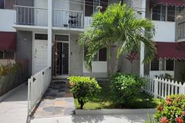 2 Bedrooms 2 Bathrooms, Townhouse for Sale in Kingston 8