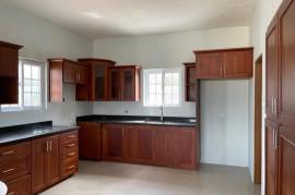 2 Bedrooms 3 Bathrooms, Townhouse for Sale in May Pen