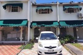 3 Bedrooms 1 Bathrooms, Townhouse for Sale in Kingston 20