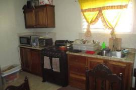 2 Bedrooms 2 Bathrooms, Townhouse for Sale in Spanish Town