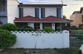 6 Bedrooms 3 Bathrooms, Townhouse for Sale in Greater Portmore