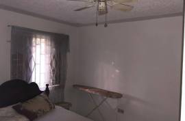 6 Bedrooms 3 Bathrooms, Townhouse for Sale in Greater Portmore