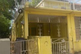 3 Bedrooms 2 Bathrooms, Townhouse for Sale in Kingston 20