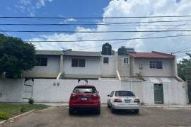 3 Bedrooms 2 Bathrooms, Townhouse for Sale in Kingston 4