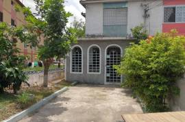 4 Bedrooms 2 Bathrooms, Townhouse for Sale in Kingston 20