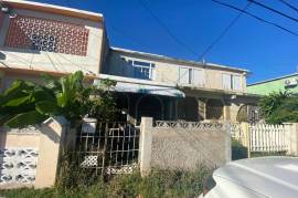 2 Bedrooms 1 Bathrooms, Townhouse for Sale in Kingston 20