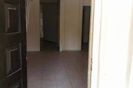 3 Bedrooms 1 Bathrooms, Townhouse for Sale in Kingston 20