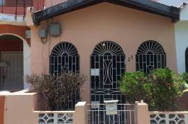4 Bedrooms 3 Bathrooms, Townhouse for Sale in Spanish Town