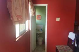 2 Bedrooms 2 Bathrooms, Townhouse for Sale in Kingston 17