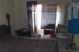 3 Bedrooms 1 Bathrooms, Townhouse for Sale in Spanish Town