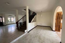 4 Bedrooms 5 Bathrooms, Townhouse for Rent in Kingston 6