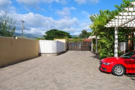 3 Bedrooms 4 Bathrooms, Townhouse for Rent in Kingston 6