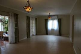 3 Bedrooms 4 Bathrooms, Townhouse for Rent in Kingston 8