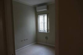 3 Bedrooms 4 Bathrooms, Townhouse for Rent in Kingston 8