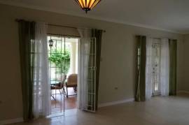 3 Bedrooms 4 Bathrooms, Townhouse for Rent in Kingston 8