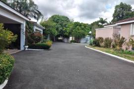 3 Bedrooms 4 Bathrooms, Townhouse for Rent in Kingston 6