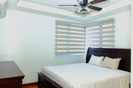 3 Bedrooms 3 Bathrooms, Townhouse for Rent in Kingston 6