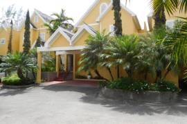 3 Bedrooms 3 Bathrooms, Townhouse for Rent in Kingston 8