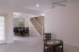 3 Bedrooms 3 Bathrooms, Townhouse for Rent in Kingston 8