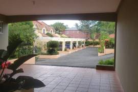 3 Bedrooms 4 Bathrooms, Townhouse for Rent in Kingston 8