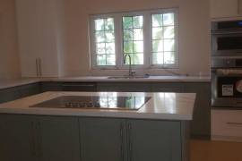 3 Bedrooms 4 Bathrooms, Townhouse for Rent in Kingston 8