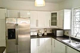 3 Bedrooms 4 Bathrooms, Townhouse for Rent in Kingston 6