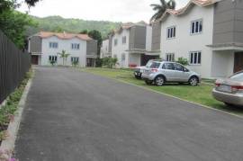 3 Bedrooms 3 Bathrooms, Townhouse for Rent in Kingston 6