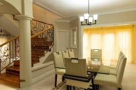 4 Bedrooms 4 Bathrooms, Townhouse for Rent in Kingston 6