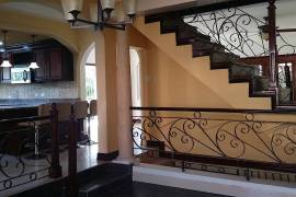 4 Bedrooms 5 Bathrooms, Townhouse for Rent in Kingston 6