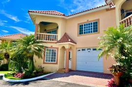 4 Bedrooms 5 Bathrooms, Townhouse for Rent in Montego Bay