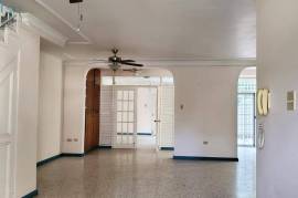 4 Bedrooms 5 Bathrooms, Townhouse for Rent in Kingston 6